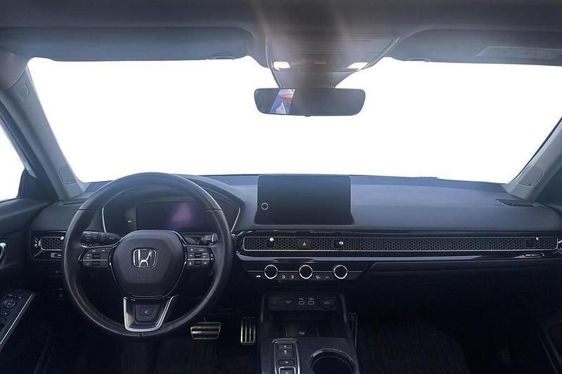 Käytetty Honda Civic Advance 184 HP (135 kW) 2022 Valkoinen Viistoperä