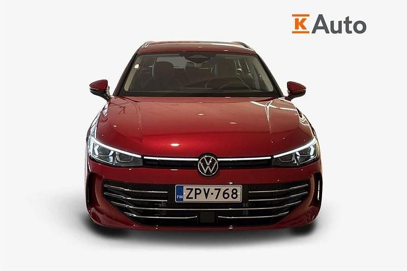 Käytetty VW Passat Elegance 204 HP (150 kW) 2025 Punainen Farmari