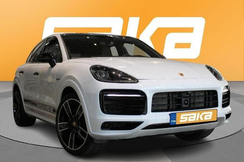 Käytetty Porsche Cayenne Platinum Edition 462 HP (339 kW) 2023 Katumaasturi