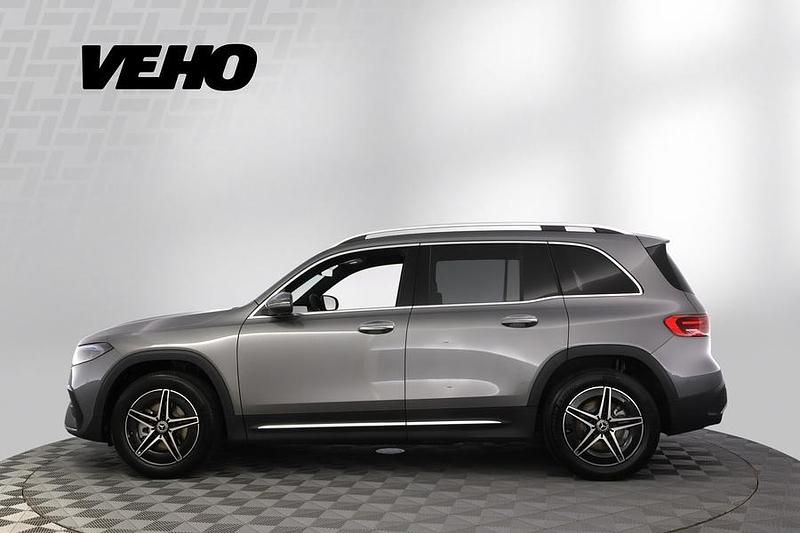 Käytetty Mercedes EQB300 Advanced Plus 167 kW (228 HP) 2025 Harmaa Katumaasturi