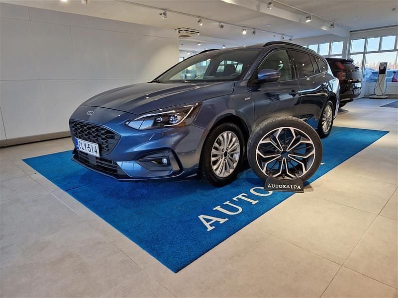 Käytetty Ford Focus ST-Line 181 HP (133 kW) 2019 Sininen Farmari