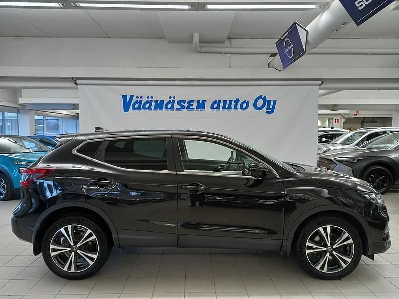 Käytetty Nissan Qashqai 360º 159 HP (116 kW) 2019 Musta Katumaasturi
