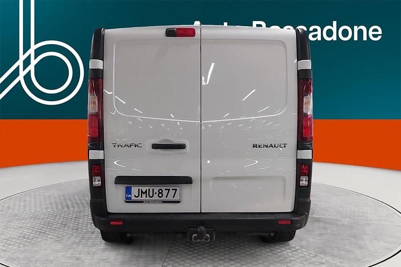 Käytetty Renault Trafic 150 HP (110 kW) 2022 Tila-auto
