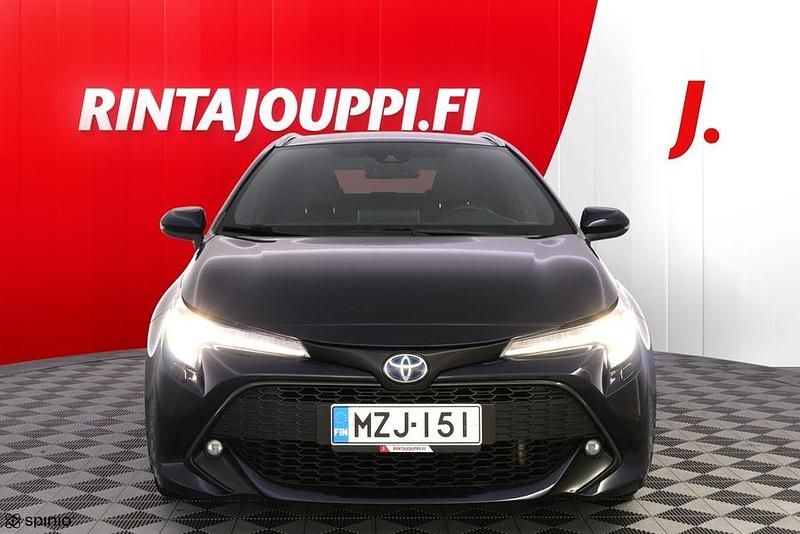 Käytetty Toyota Corolla Active 122 HP (89 kW) 2021 Sininen Farmari