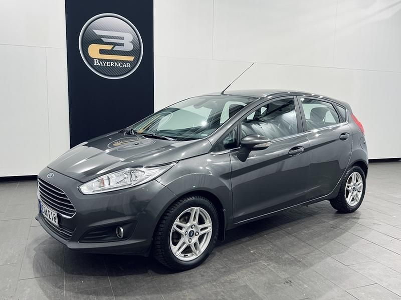 Harmaa Käytetty 2016 Ford Fiesta Titanium Viistoperä | 8 700 € (Perustarjous) - Kuva 1/4