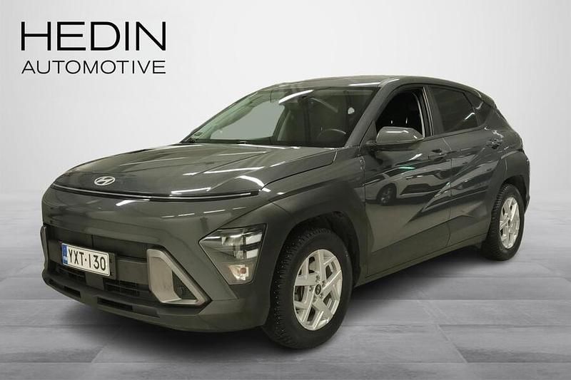 Harmaa Käytetty 2024 Hyundai Kona Comfort Katumaasturi | 30 450 € - Kuva 1/4