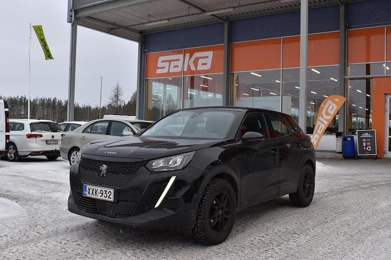 Käytetty Peugeot 2008 Active 131 HP (96 kW) 2021 Katumaasturi