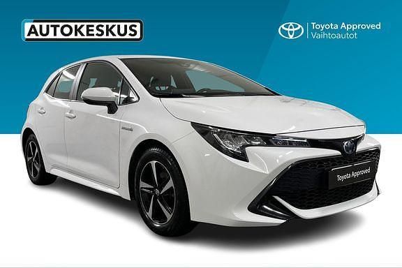Käytetty Toyota Corolla Active 121 HP (88 kW) 2020 Valkoinen Viistoperä