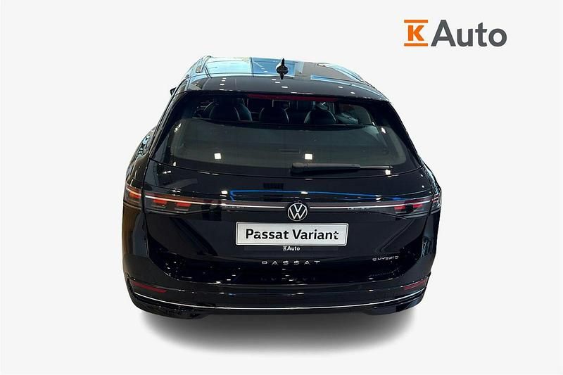 Uusi VW Passat Elegance 201 HP (147 kW) 2026 Musta Farmari