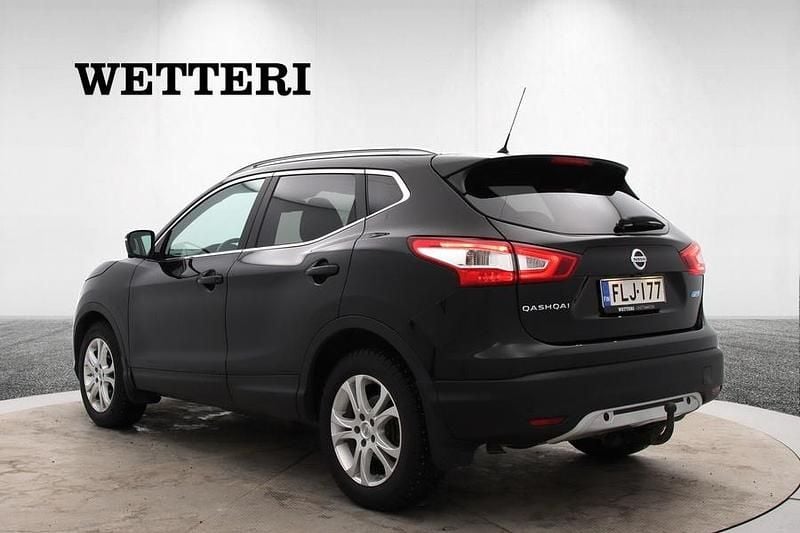 Käytetty Nissan Qashqai 360º 131 HP (96 kW) 2014 Musta Katumaasturi