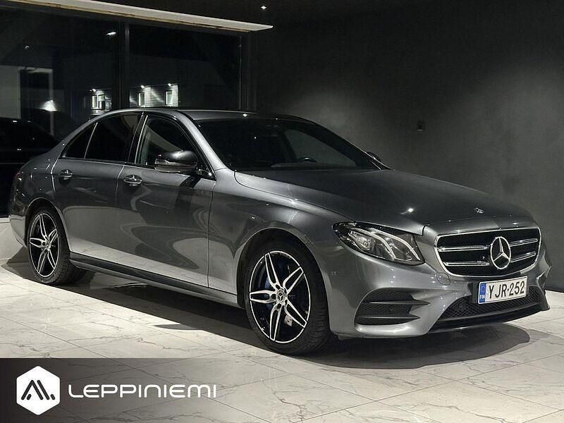 Käytetty Mercedes E350 AMG line 211 HP (155 kW) 2017 Sedan