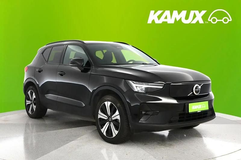 Käytetty Volvo XC40 Plus 169 kW (231 HP) 2023 Musta Katumaasturi