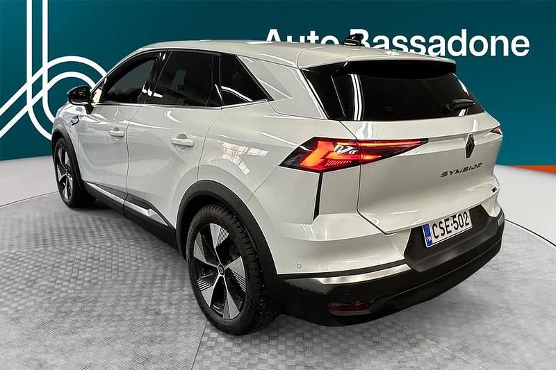 Käytetty Renault Symbioz Techno 143 HP (105 kW) 2025 Katumaasturi