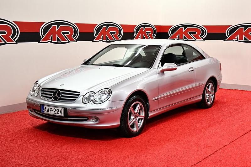 Harmaa Käytetty 2004 Mercedes CLK200 Coupe - kaksiovinen | 9 900 € - Kuva 1/4