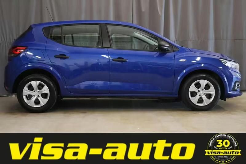 Käytetty Dacia Sandero Essentiel 91 HP (66 kW) 2022 Sininen Viistoperä