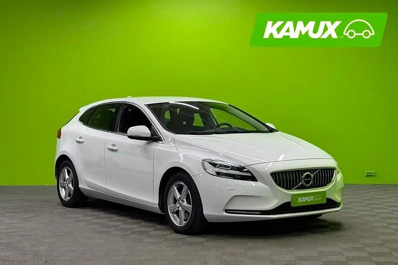 Käytetty Volvo V40 Business Edition 122 HP (89 kW) 2017 Valkoinen Sedan