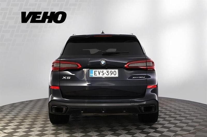Käytetty BMW X5 M Sport 265 HP (194 kW) 2019 Musta Katumaasturi