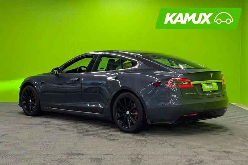 Käytetty Tesla Model S 567 kW (772 HP) 2019 Hopea / harmaa Viistoperä