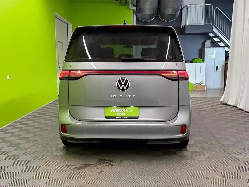 Käytetty VW ID. Buzz Pro 150 kW (204 HP) 2023 Hopea / harmaa Tila-auto