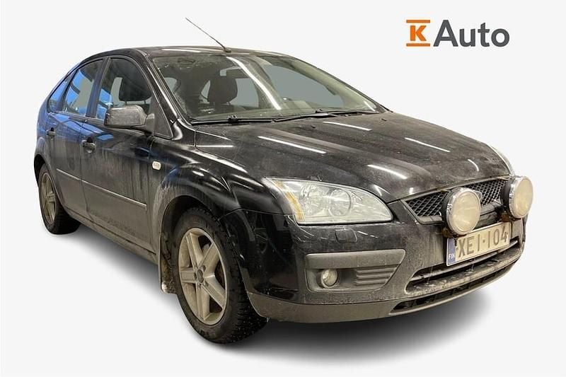 Käytetty Ford Focus 101 HP (74 kW) 2006 Musta Viistoperä