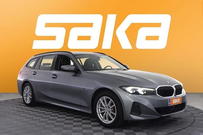 Käytetty 2023 BMW 330e Farmari | 34 990 € (Hieman kallis) - Kuva 1/3