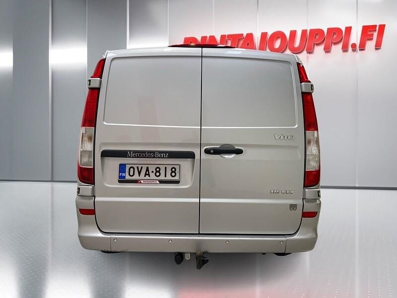 Käytetty Mercedes Vito 163 HP (119 kW) 2012 Van