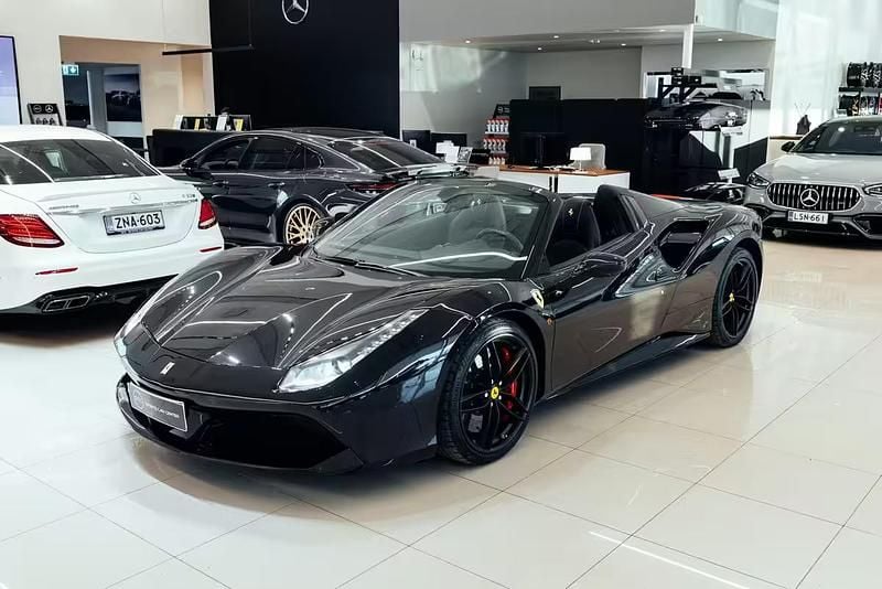 Käytetty Ferrari 488 2017 Avoauto