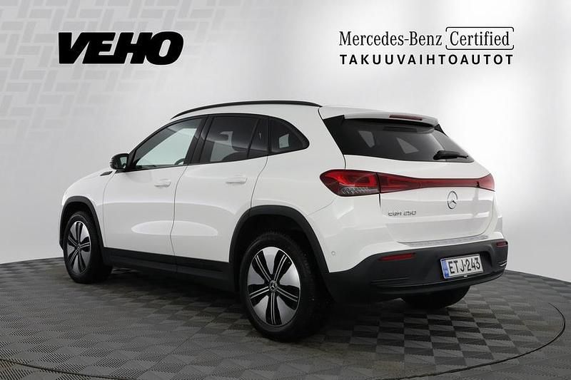 Käytetty Mercedes EQA250 Advanced 139 kW (190 HP) 2022 Valkoinen Katumaasturi
