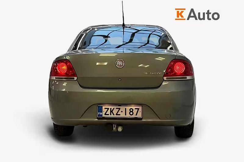 Käytetty Fiat Linea 78 HP (57 kW) 2009 Vihreä Sedan