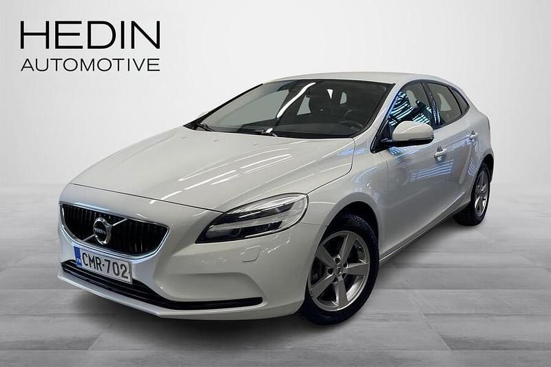 Käytetty Volvo V40 Business Edition 122 HP (89 kW) 2019 Valkoinen Viistoperä
