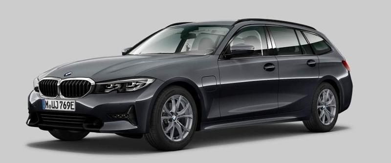 Käytetty 2021 BMW 330e Sport Line Farmari | 25 900 € (Perustarjous) - Kuva 1/2