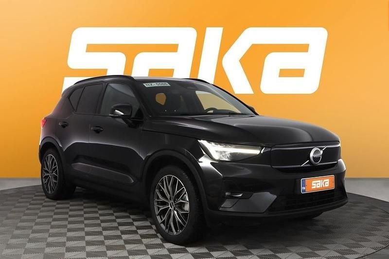 Käytetty Volvo XC40 Plus 300 kW (408 HP) 2023 Katumaasturi