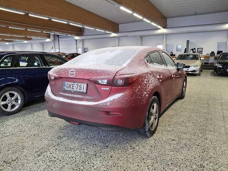 Käytetty Mazda 3 Touring 120 HP (88 kW) 2014 Punainen Sedan
