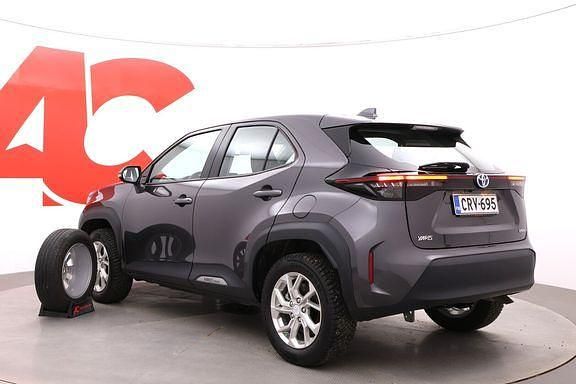 Käytetty Toyota Yaris Cross Active 116 HP (85 kW) 2024 1g3 tummanharmaa Katumaasturi