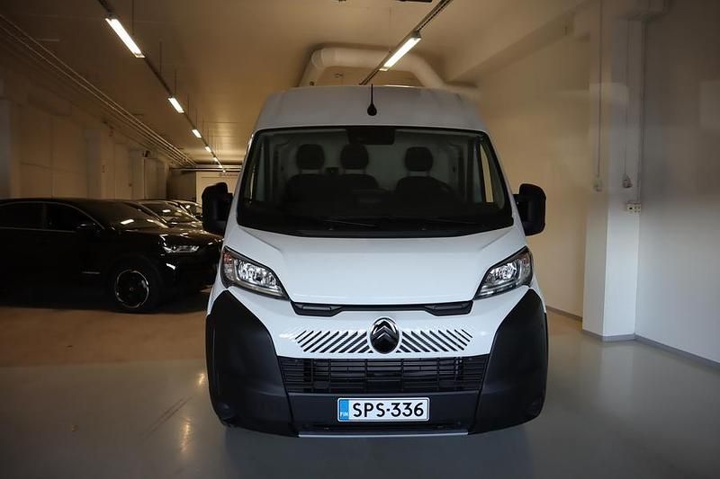 Käytetty Citroën Jumper 200 kW (272 HP) 2024 Tila-auto