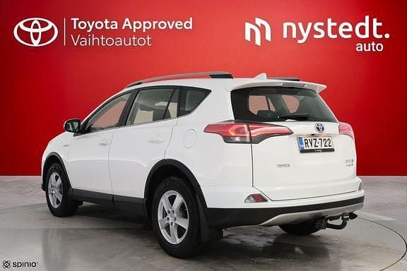 Käytetty Toyota RAV4 Active 153 HP (112 kW) 2018 Valkoinen Katumaasturi