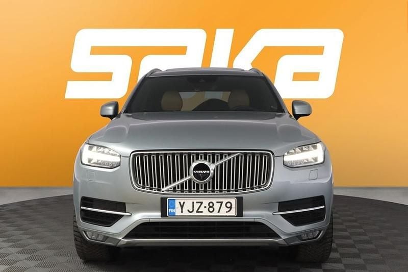 Käytetty Volvo XC90 Inscription 235 HP (172 kW) 2018 Katumaasturi