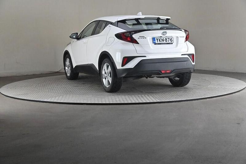 Käytetty Toyota C-HR Active 122 HP (89 kW) 2020 Katumaasturi