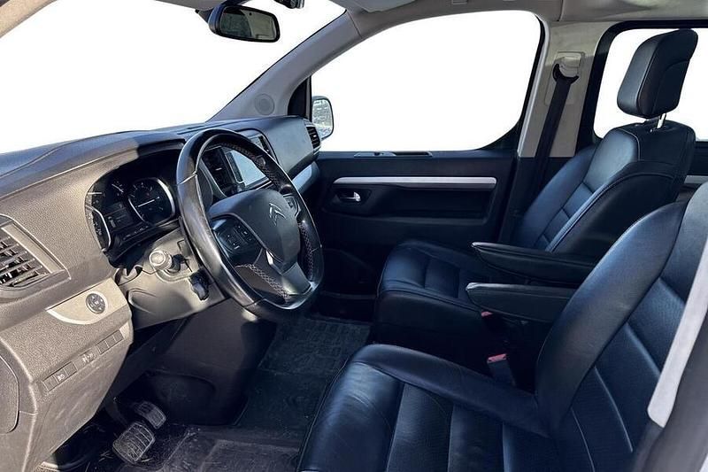 Käytetty Citroën Spacetourer Shine 177 HP (130 kW) 2019 Tila-auto