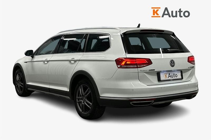 Käytetty VW Passat Alltrack 190 HP (139 kW) 2018 Valkoinen Farmari
