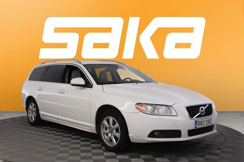 Käytetty Volvo V70 Business Edition 136 HP (100 kW) 2013 Farmari