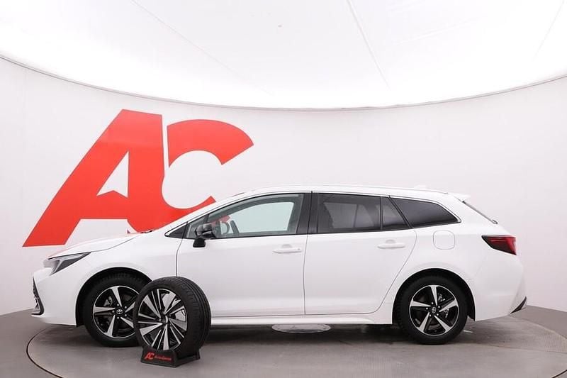 Käytetty Toyota Corolla Edition 140 HP (102 kW) 2025 040 pure white Farmari