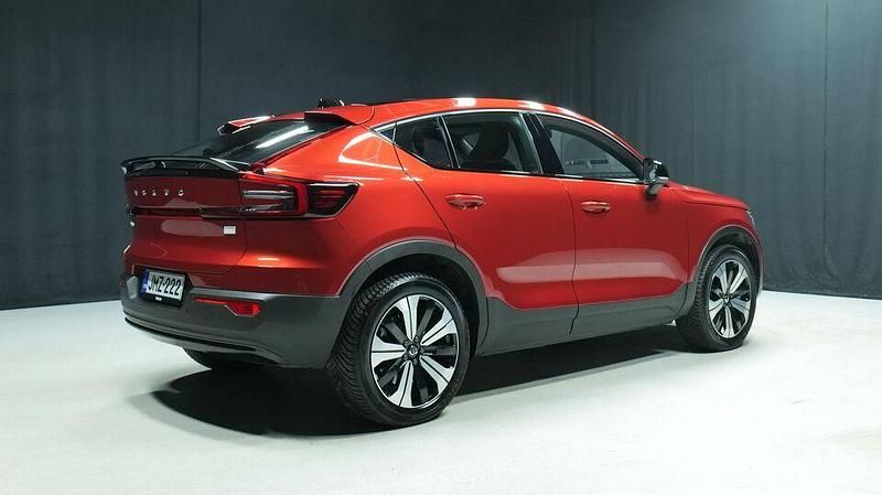 Käytetty Volvo C40 Plus 169 kW (231 HP) 2023 Punainen Katumaasturi