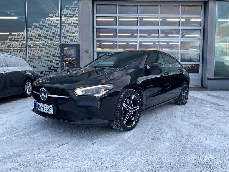 Musta Käytetty 2022 Mercedes E250 Business Farmari | 28 400 € (Perustarjous) - Kuva 1/3