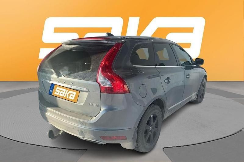 Käytetty Volvo XC60 Business Edition 190 HP (139 kW) 2017 Katumaasturi