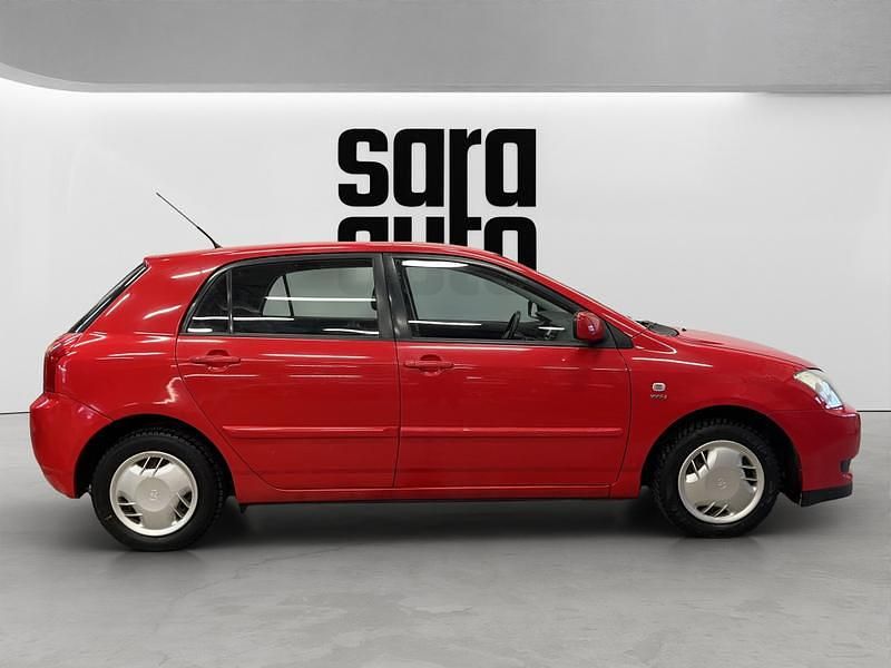 Käytetty Toyota Corolla Terra 97 HP (71 kW) 2004 Viistoperä