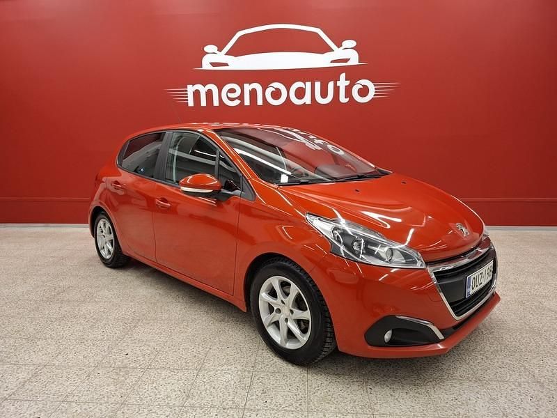 Käytetty 2015 Peugeot 208 Active Viistoperä | 4 750 € (Perustarjous) - Kuva 1/3