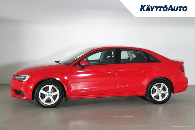 Käytetty Audi A3 Business 150 HP (110 kW) 2015 Punainen Sedan