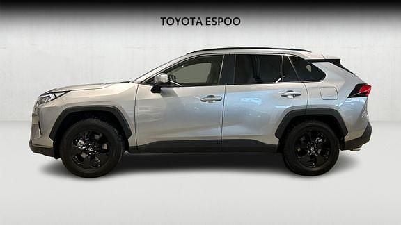 Käytetty Toyota RAV4 Active 176 HP (129 kW) 2025 Hopea Katumaasturi