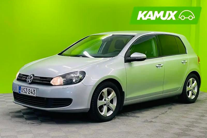 Käytetty VW Golf VII Comfortline 105 HP (77 kW) 2012 Hopea / harmaa Sedan